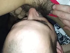 فیلم های او را به عنوان من به خوردن بیدمشک مودار او