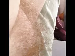 Wifes نرم دور تپه بیدمشک مودار, شکم, پا