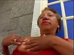 49 سال قدیمی سیاه و سفید مادر ماریا داره و خوب می شود زیر کلیک