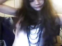 دختر 18 ساله مودار با بیدمشک خامه در وب کم