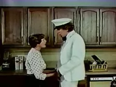 تحویل شیر فروش محصول