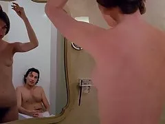 کامیل کیتون صحنه برهنه