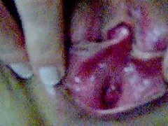 آن را با وسیله ارتعاش و نوسان 1 می آید